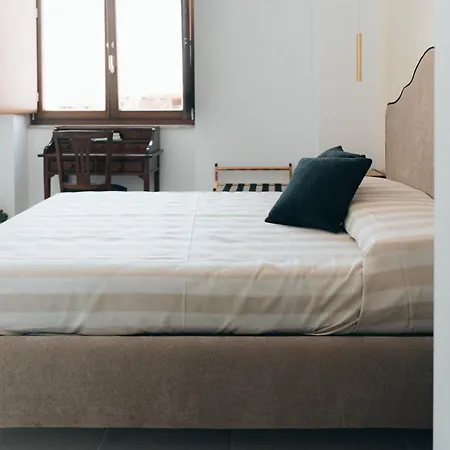 Mamma Lolita Bed & Breakfast 4*